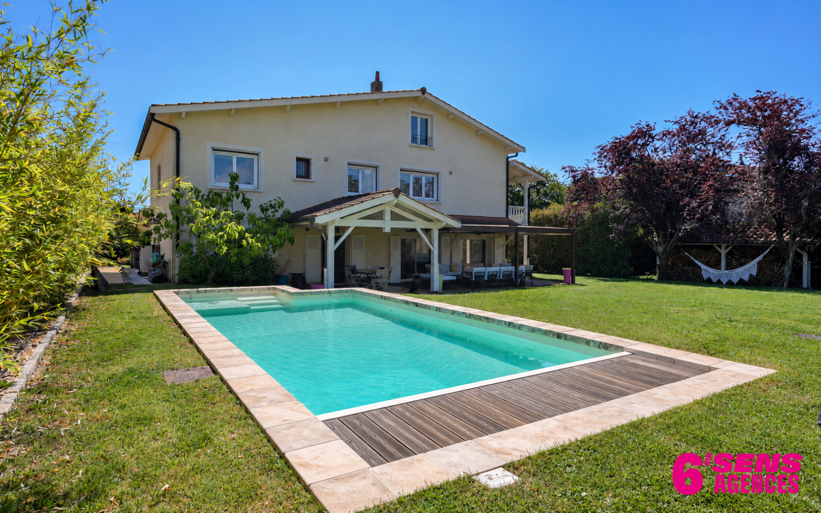 Maison 10 pièces 250 m² · à Chaponost · 250 m² · 930 000 €